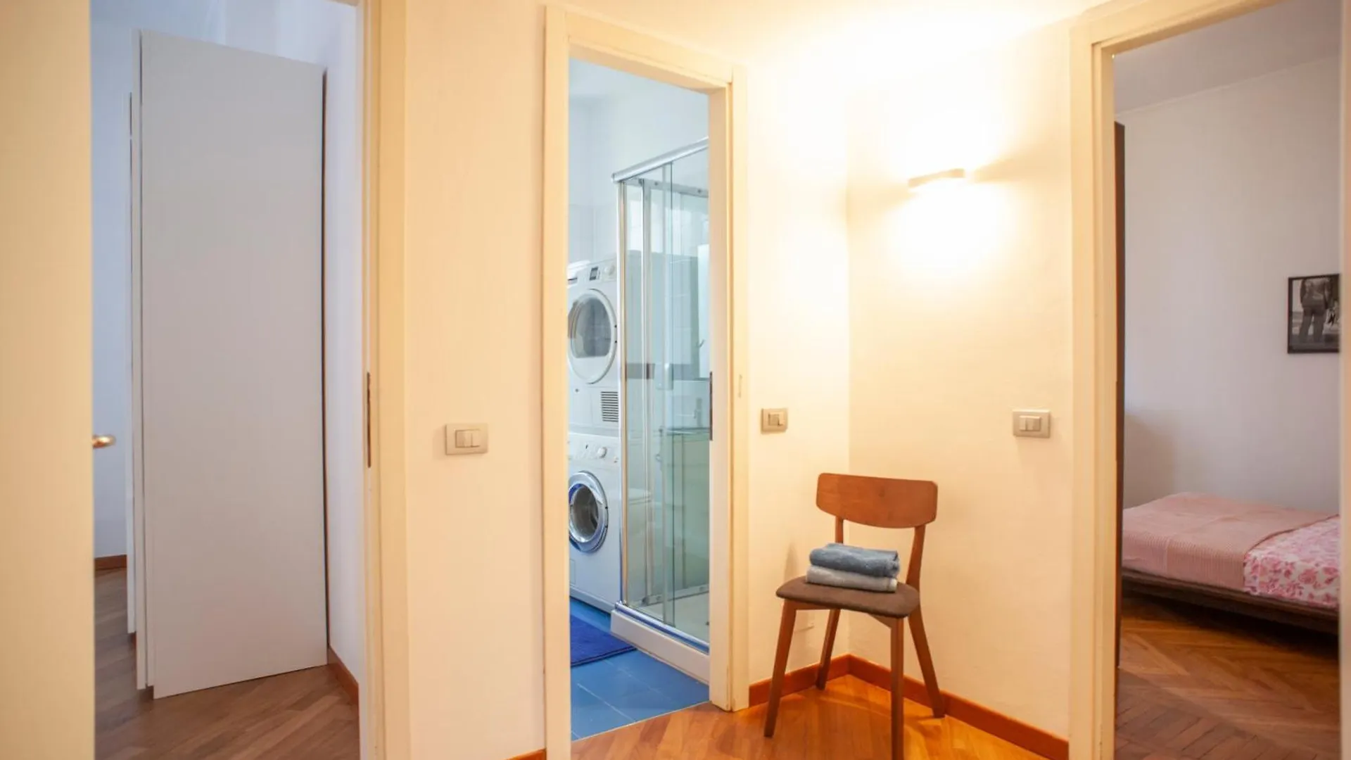 Bright And Comfy In A Beautiful Contemporary Home Milánó 0*,  Olaszország