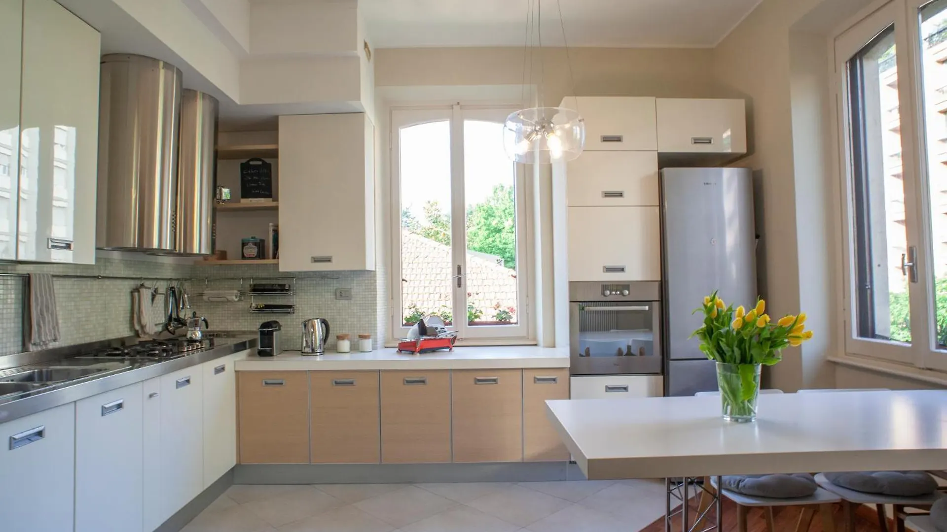 Apartman Bright And Comfy In A Beautiful Contemporary Home Milánó